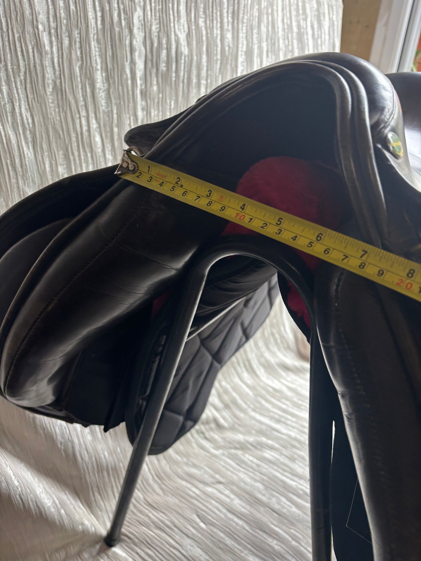 17.5” brown village saddlery gp saddle