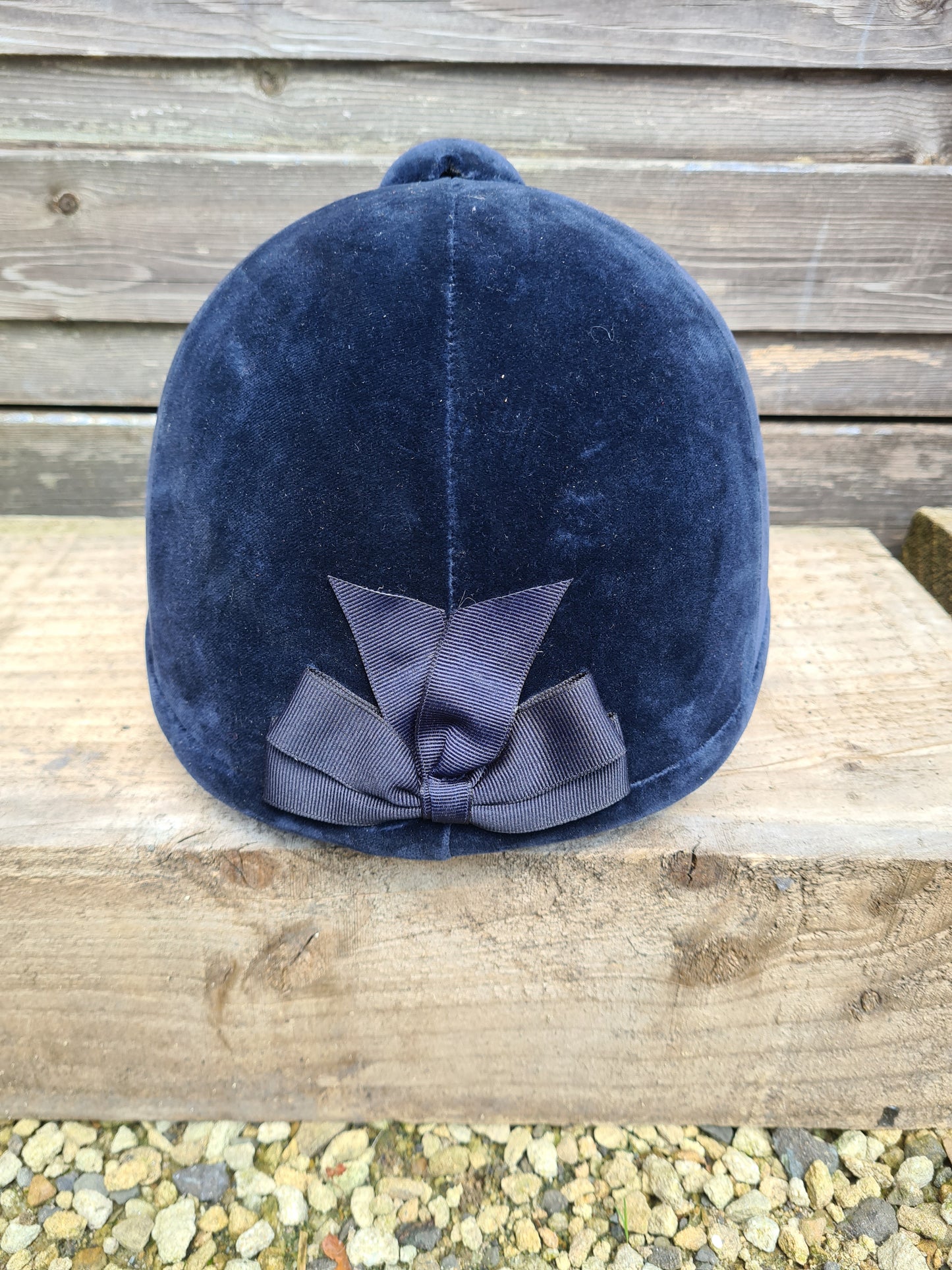 John whitaker/Charles Owen show hat with flesh strap 56 cm