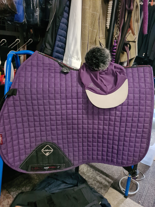 Le Mieux Pro sport Saddle Pad & Matching Hat Silk in Fig