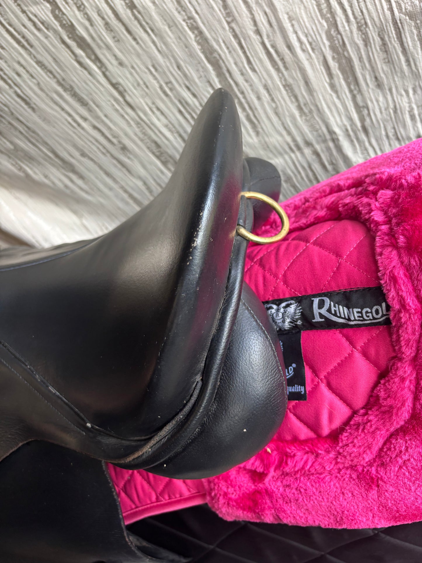 18” XX WIDE black GP saddle