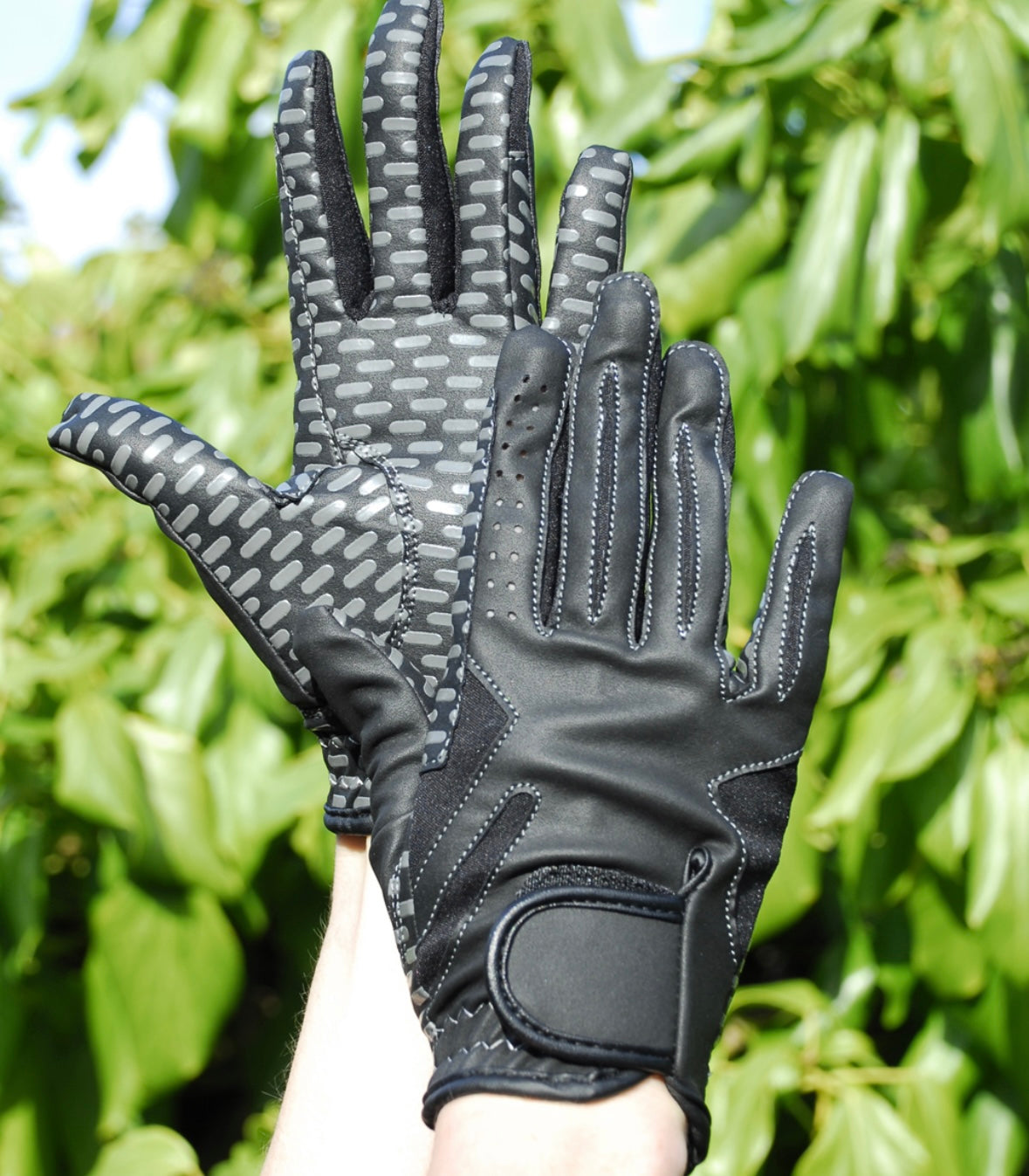 New rhinegold silicone grip riding gloves ❣️