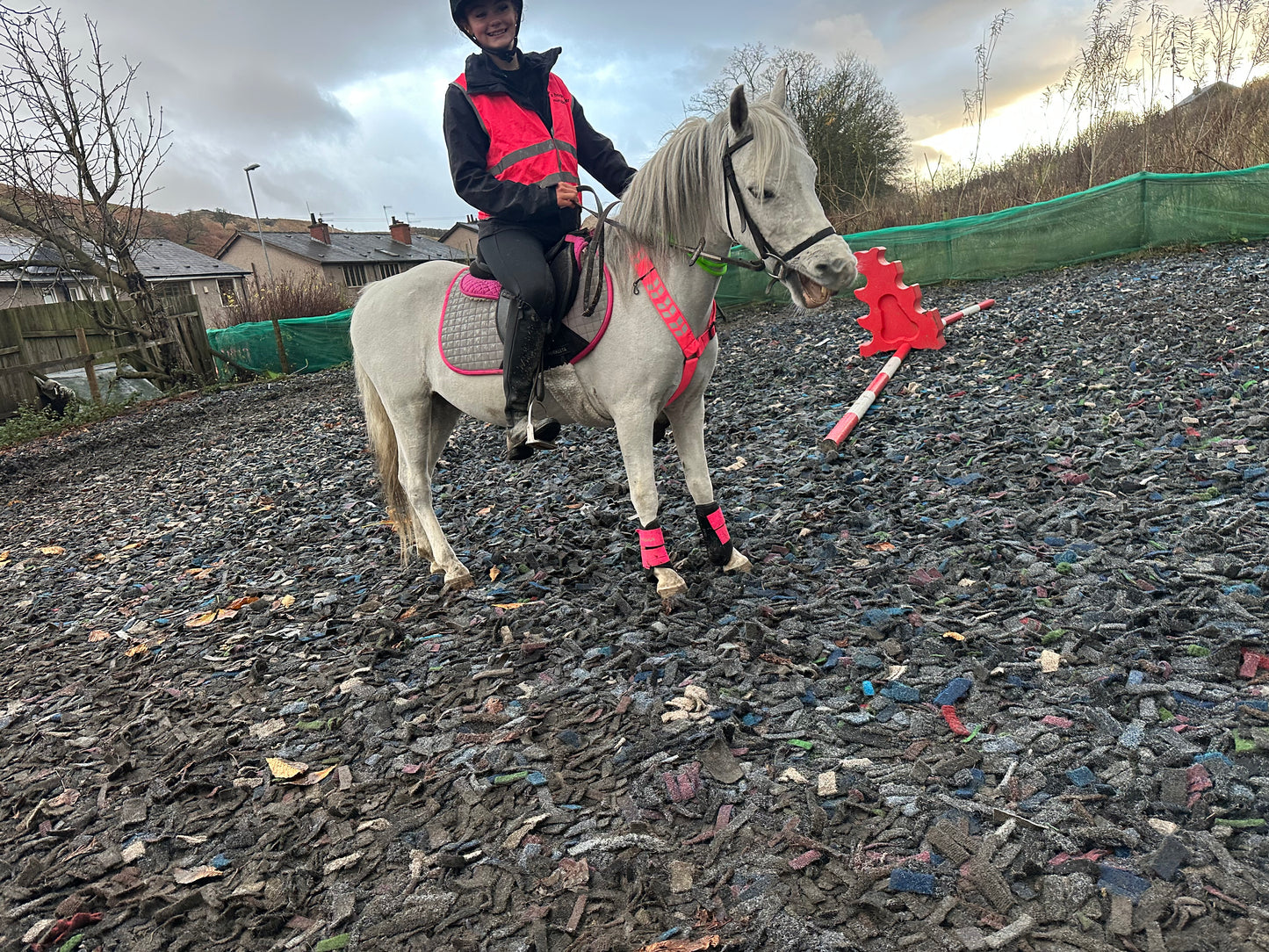 New USG flashing coloured neck light in pink , green and ice white ❣️