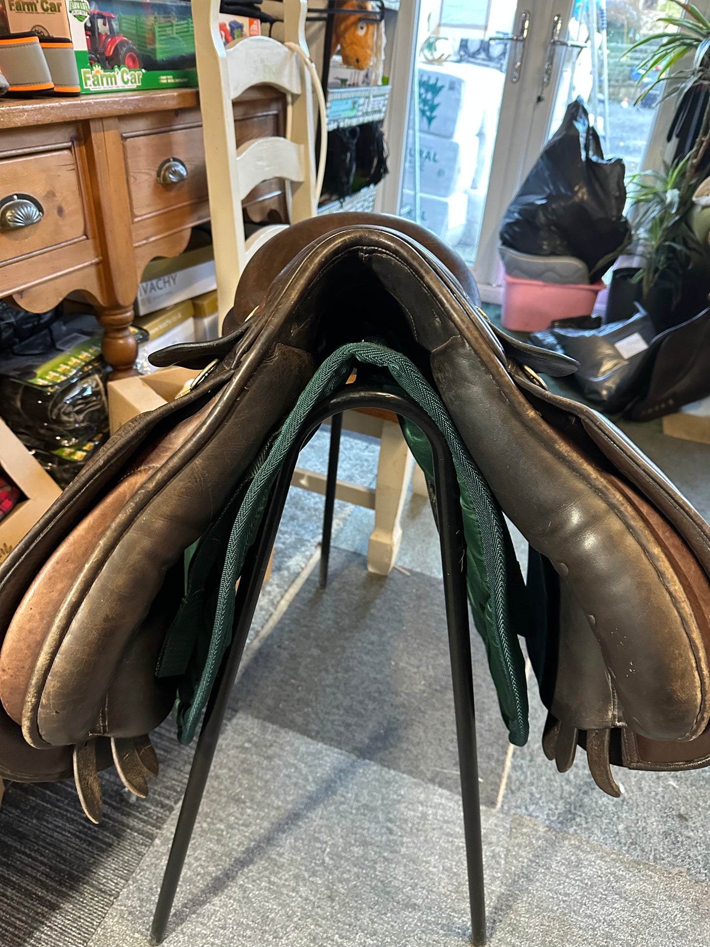 17” Frank baines Gp brown saddle med fit