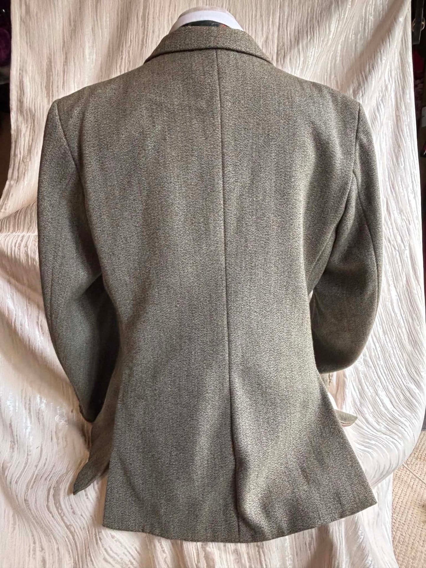 Mears pure wool green tweed jacket 42” (18)