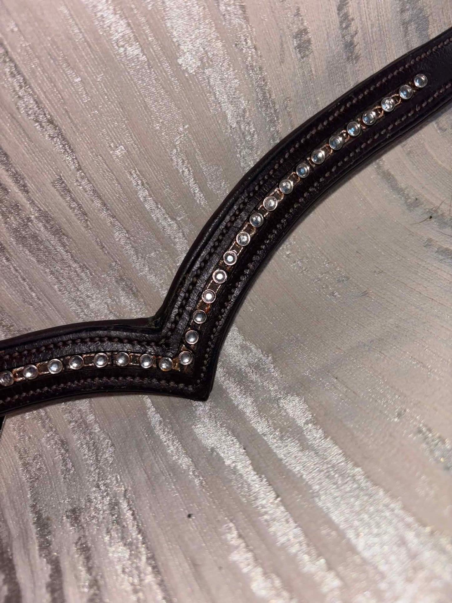 Loveson shetlans brown “v” padded browband
