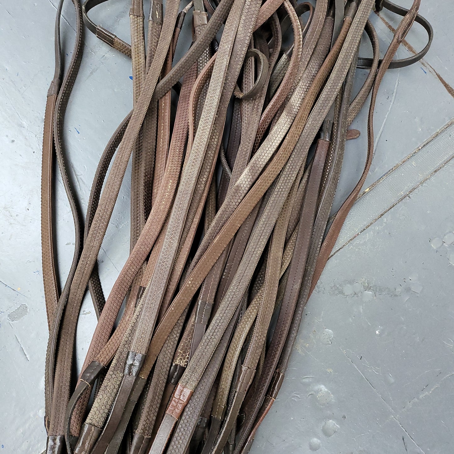 Used great condition Rubber reins ALL SIZES AVAILABLE