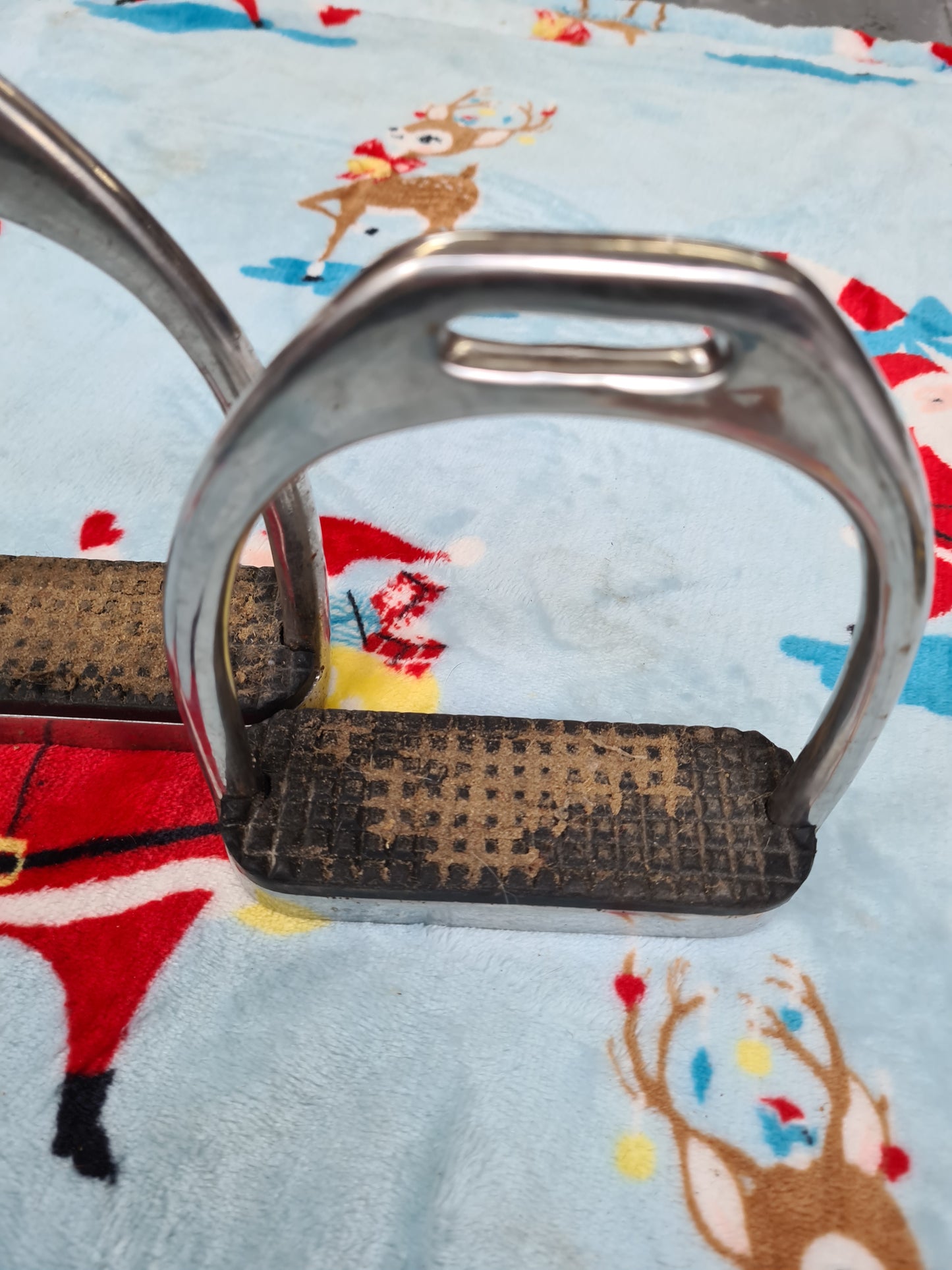 Used Kieffer 4-1/4" stirrup irons