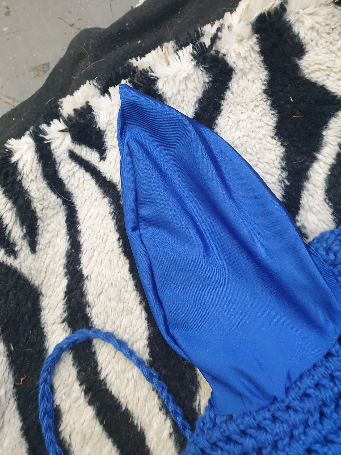 New blue cob size fly veils