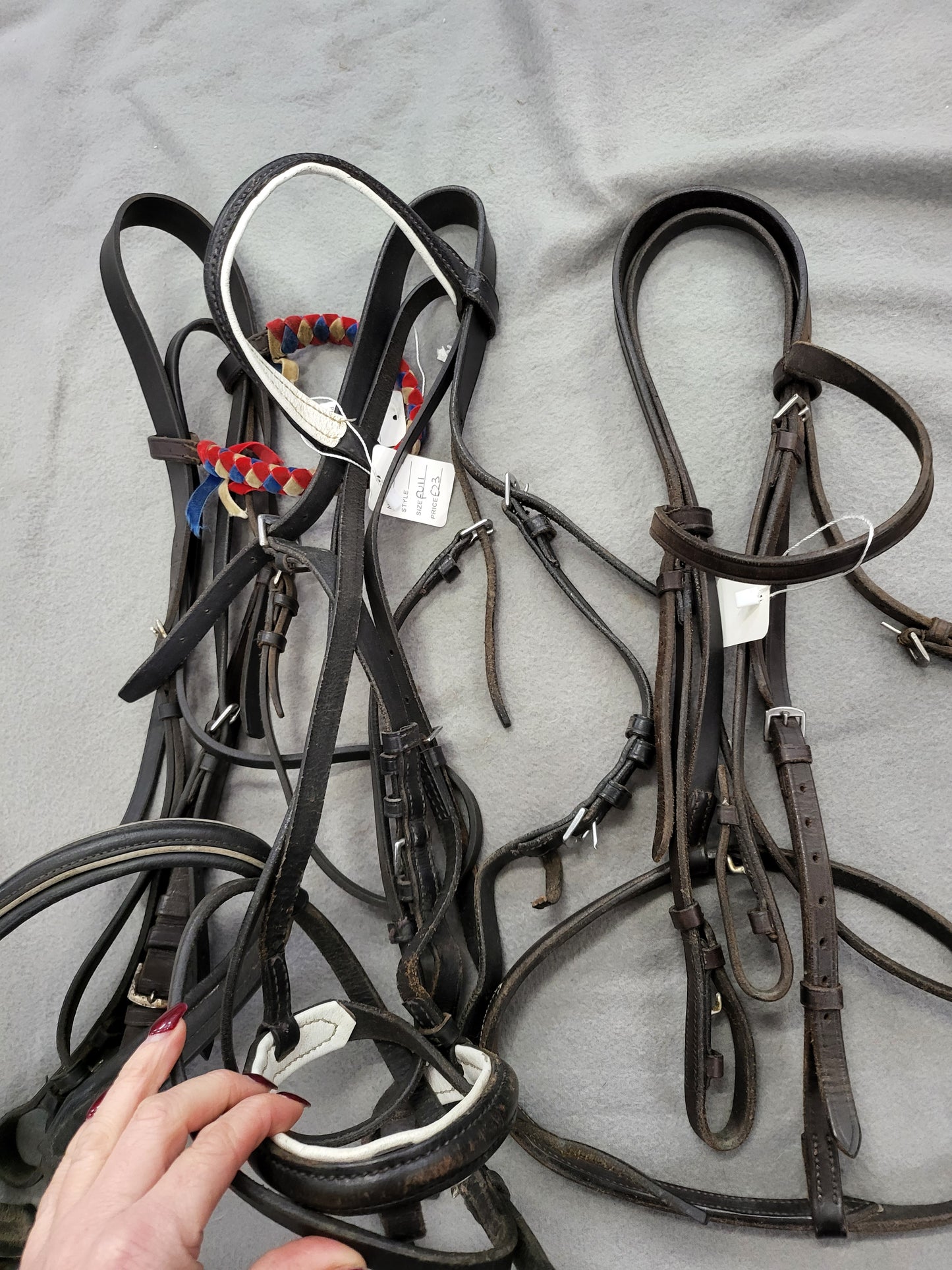 3 full bridles JOBLOT
1 brown 2 black
Used good condition
£43 FREE POSTAGE