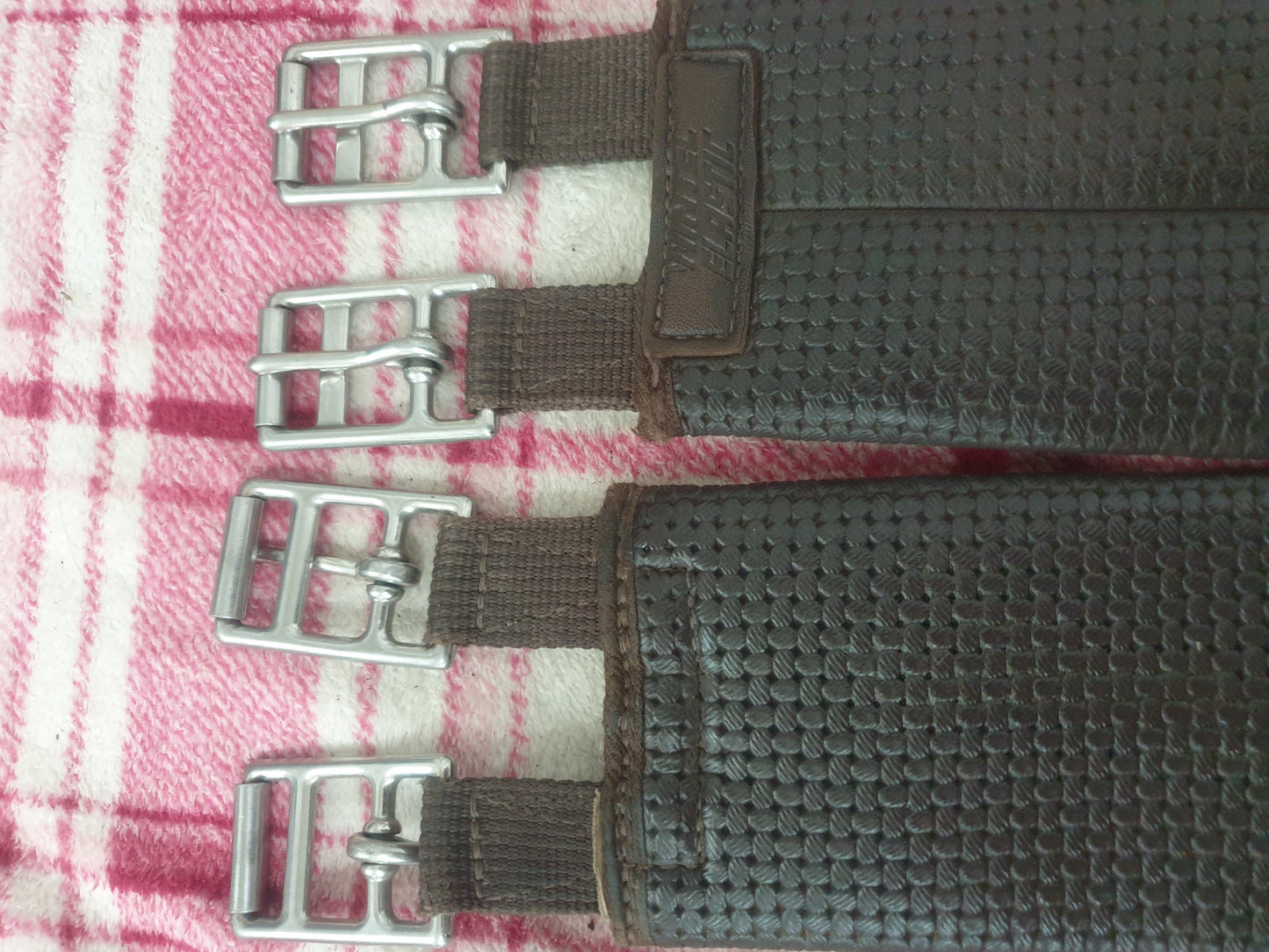 43” brown comfort Wintec girth