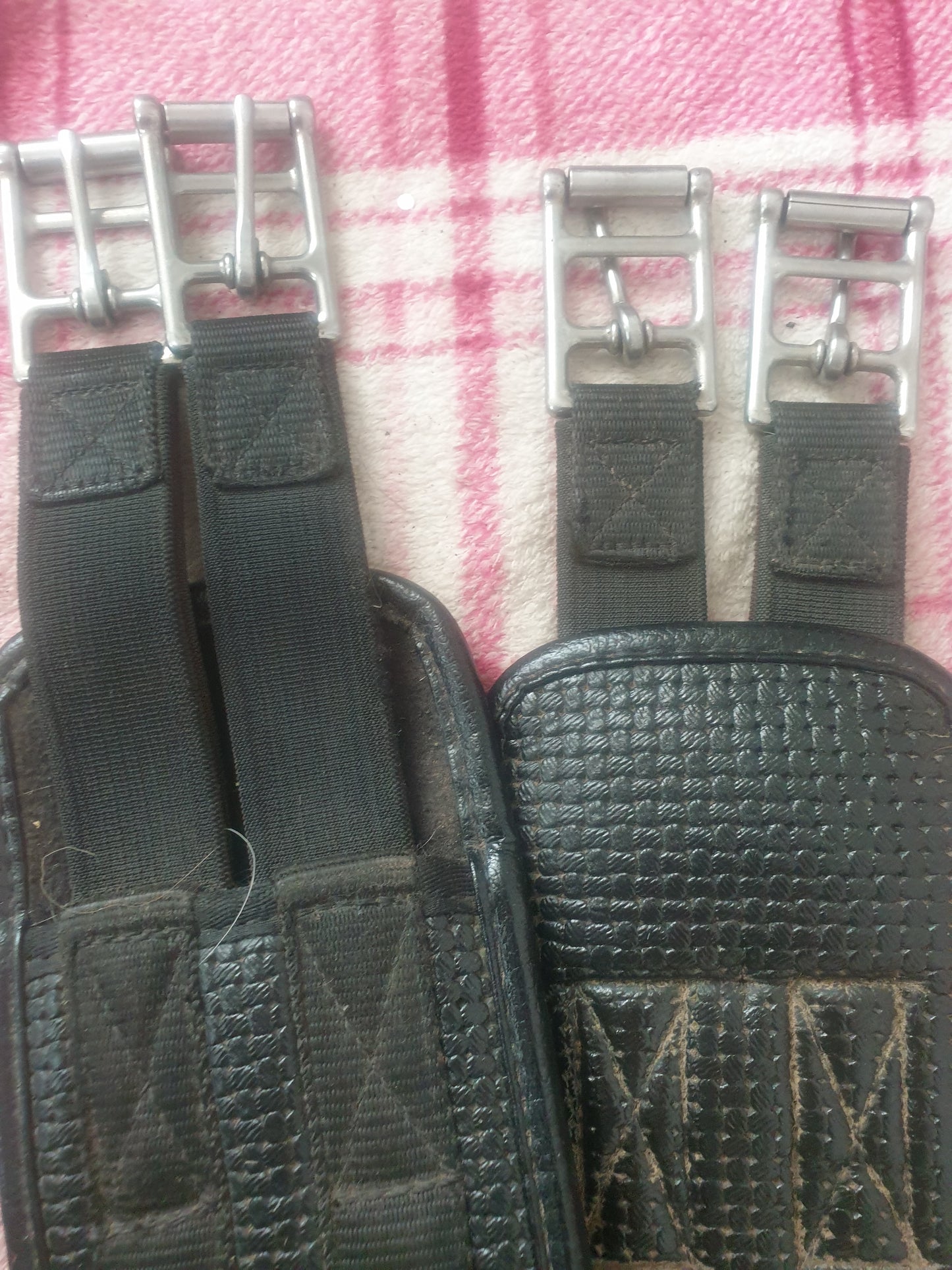 52” black HY comfort girth