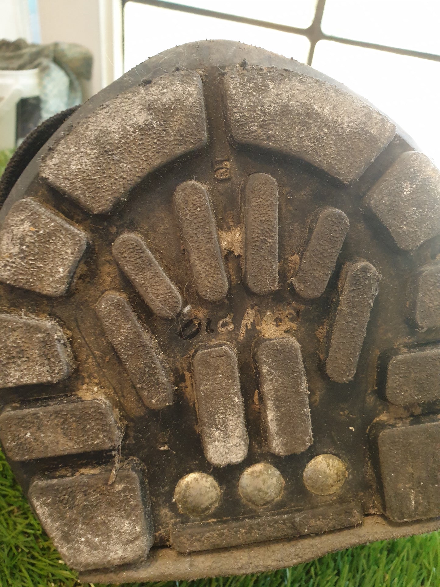 1x Old Mac suspension Hoof Boot size 5 left boot FRE