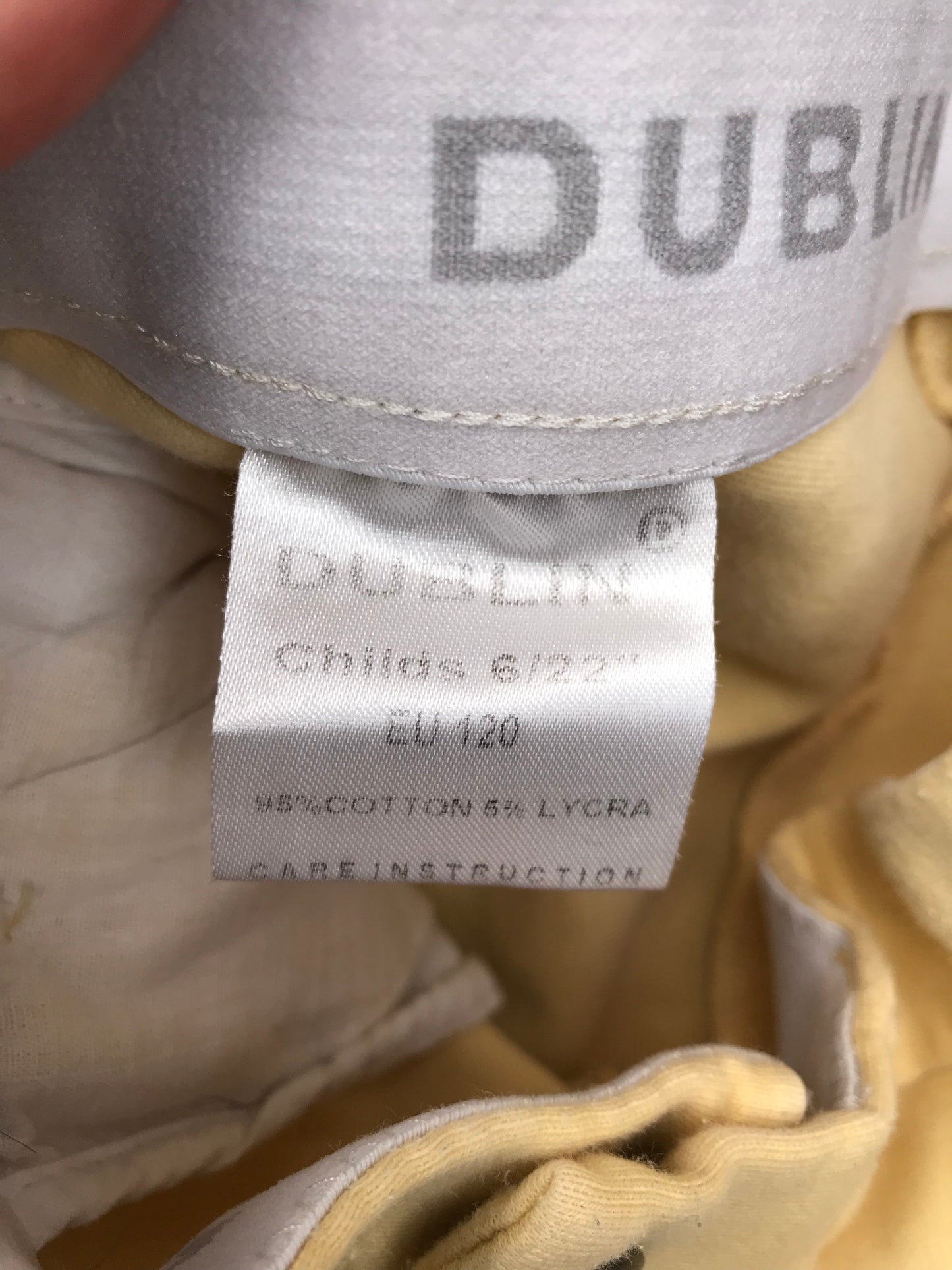Dublin cream jodhpurs age 6 (22”)
