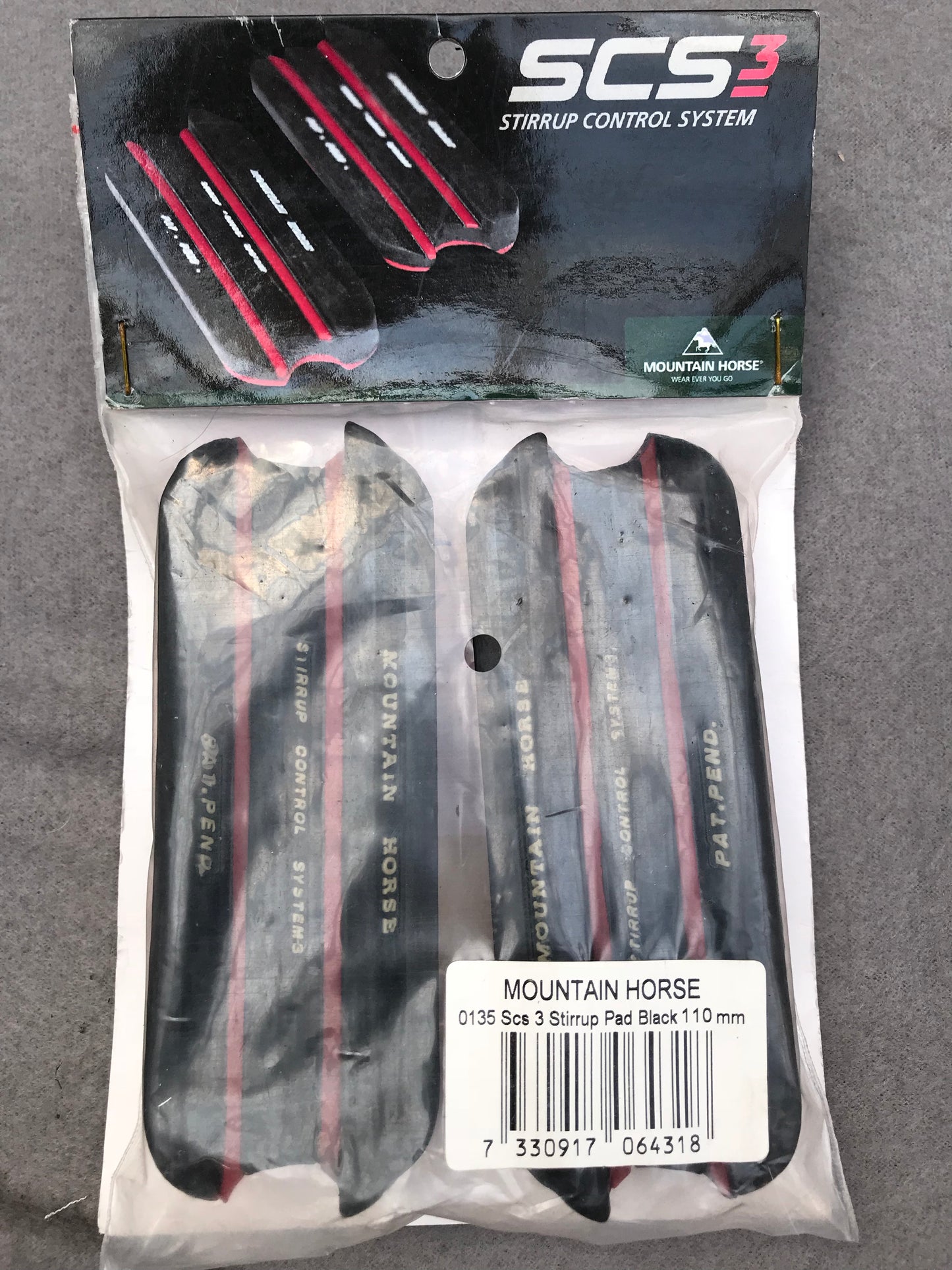NEW mountain horse SCS 3 stirrup pad black and red 4 1/4” FREE POSTAGE