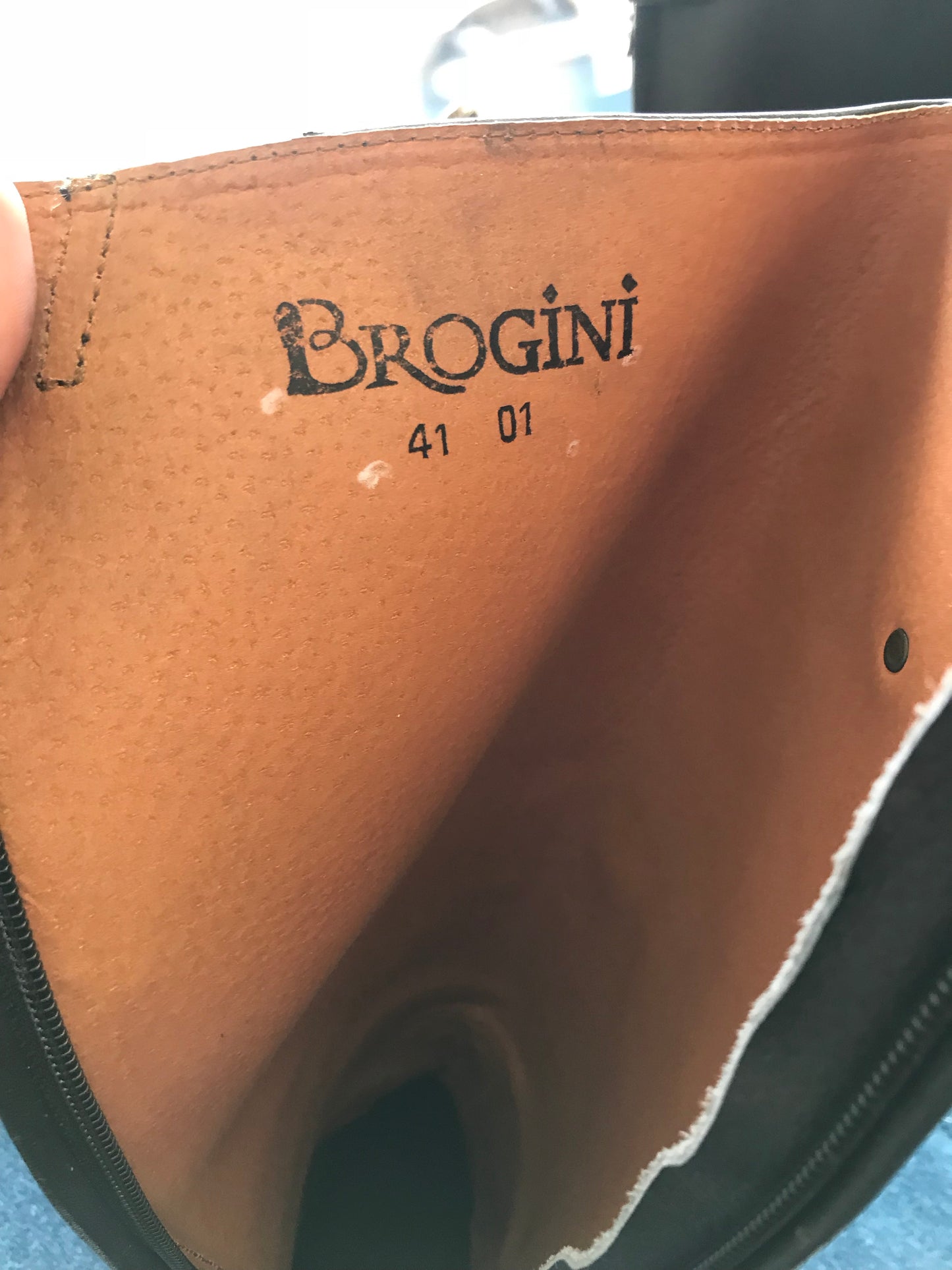 New brogini black long leather riding boots size 7 regular FREE POSTAGE✅