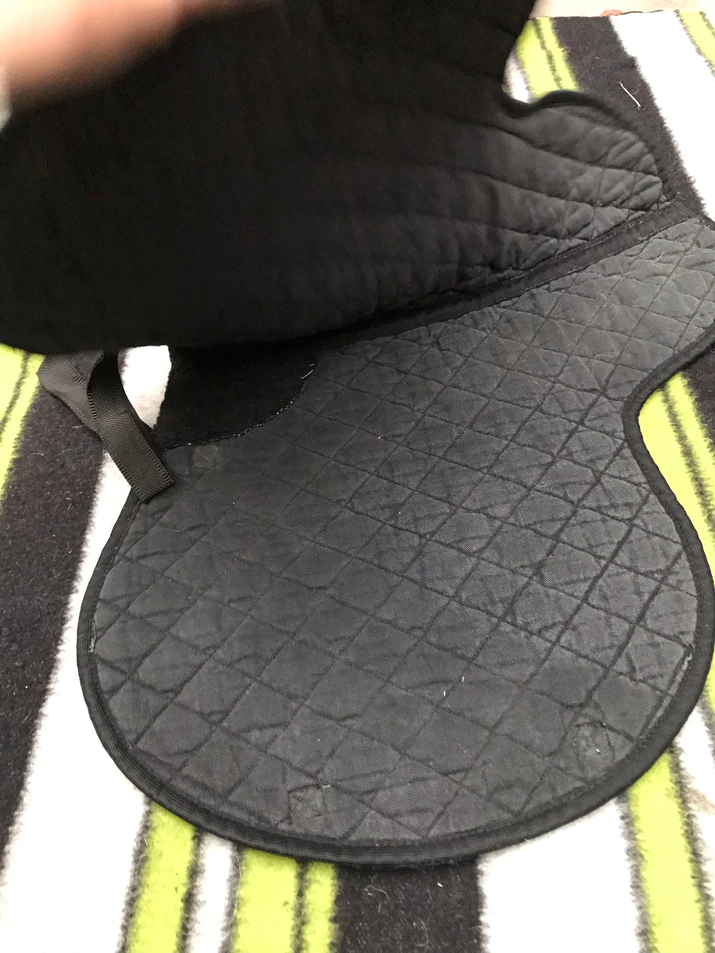 aerborn black pony numnah