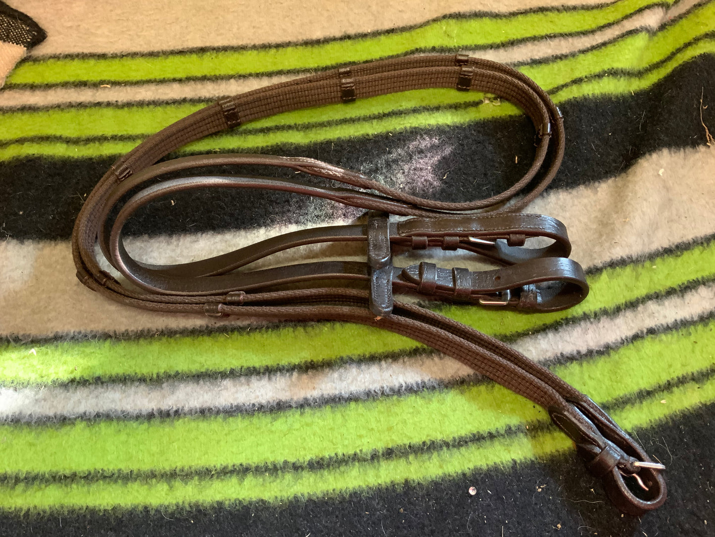Brown full size continental reins.