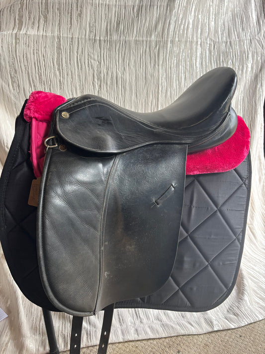 Antill black dressage 17.5” wide/xwide saddle
