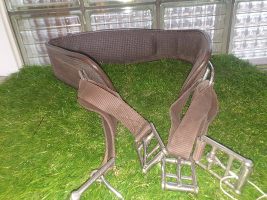 New 50" brown Aerborn comfort girth ❤