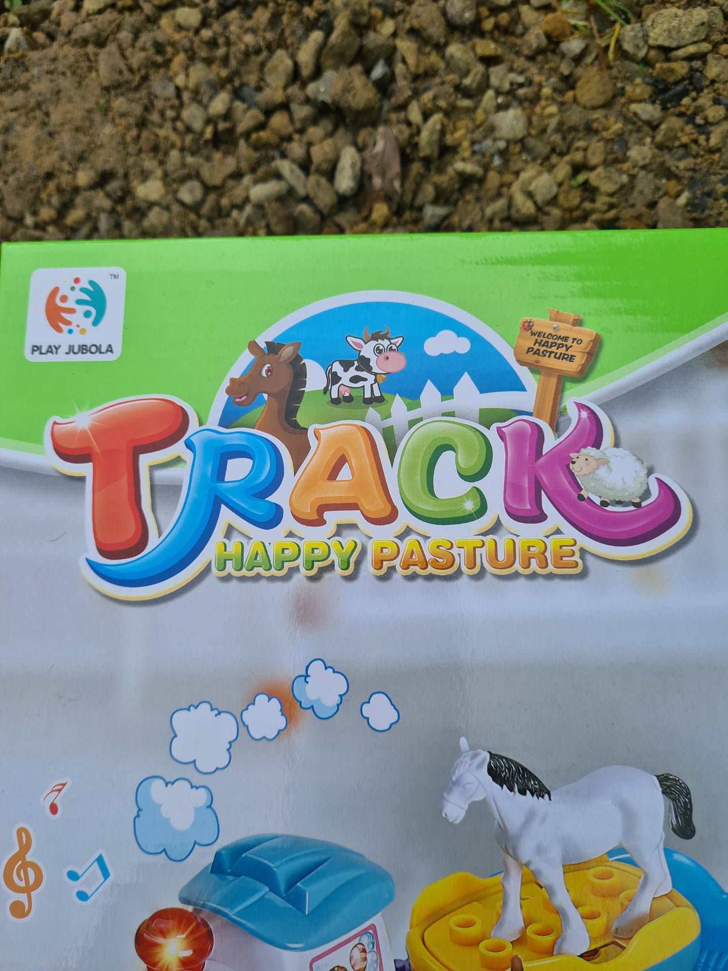 NEW track happy pasture toy ages 3+ FREE POSTAGE