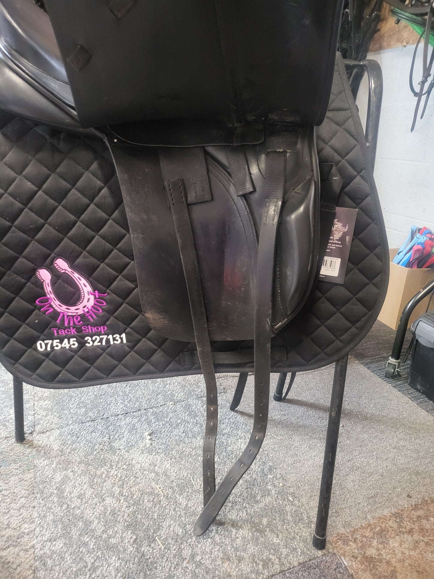 BLACK ALBION DRESSAGE SADDLE, 18" WIDE