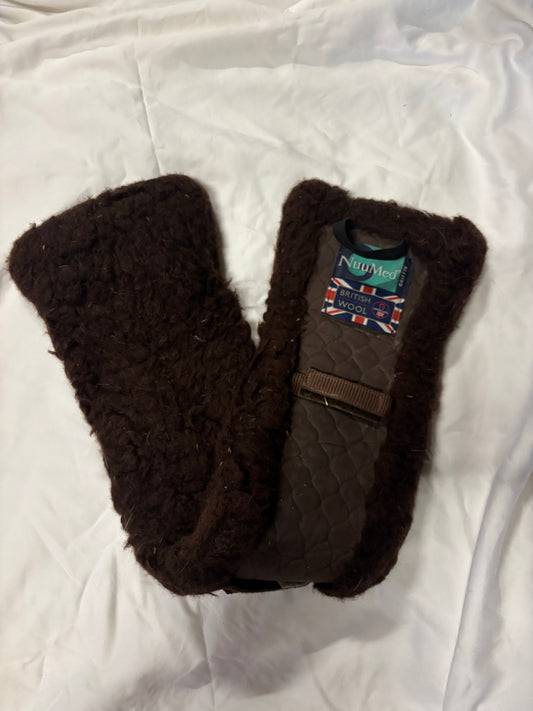 Nuumed British wool girth cover 30” ❣️