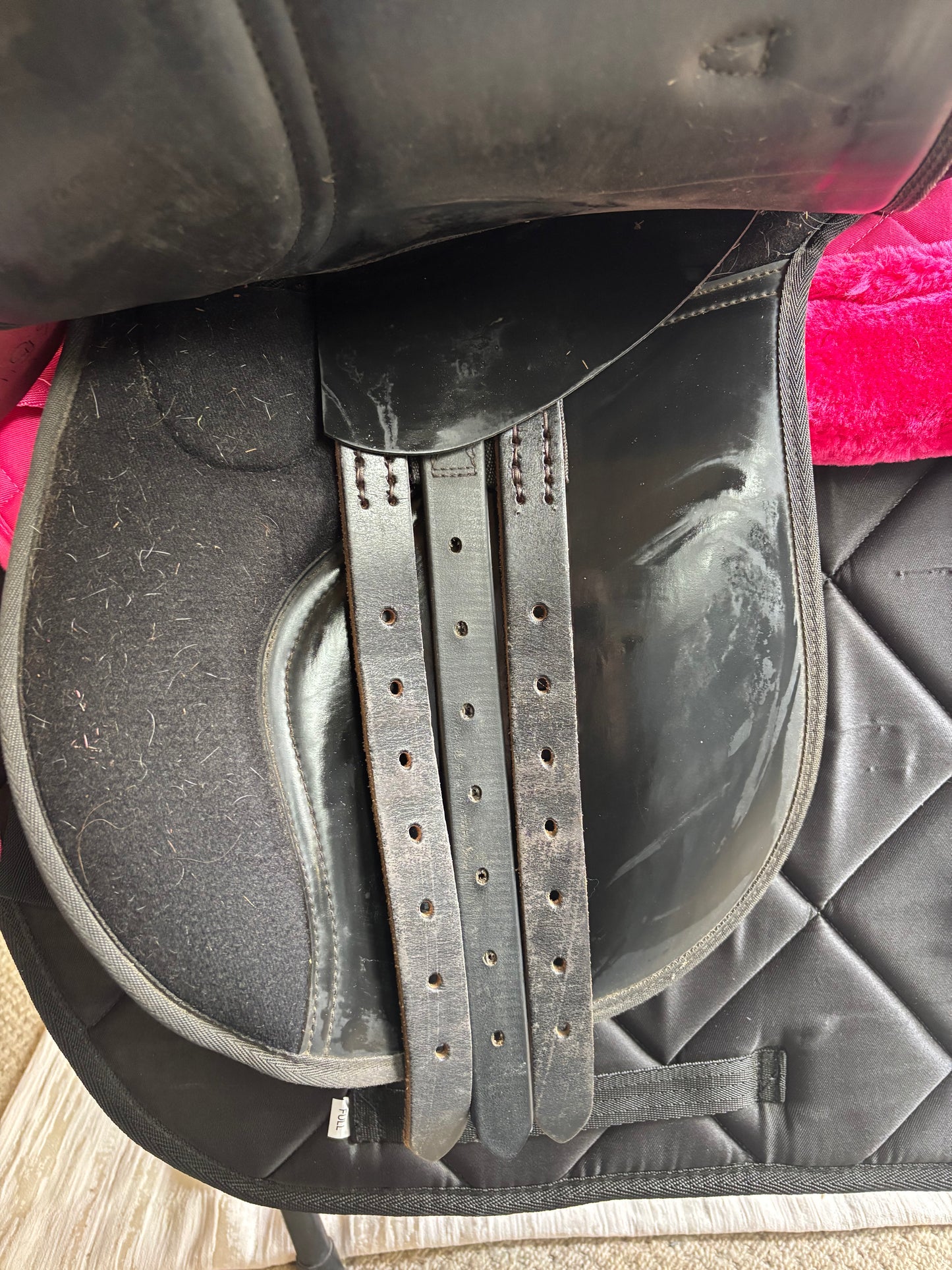 16.5” thorowgood black saddle GP
