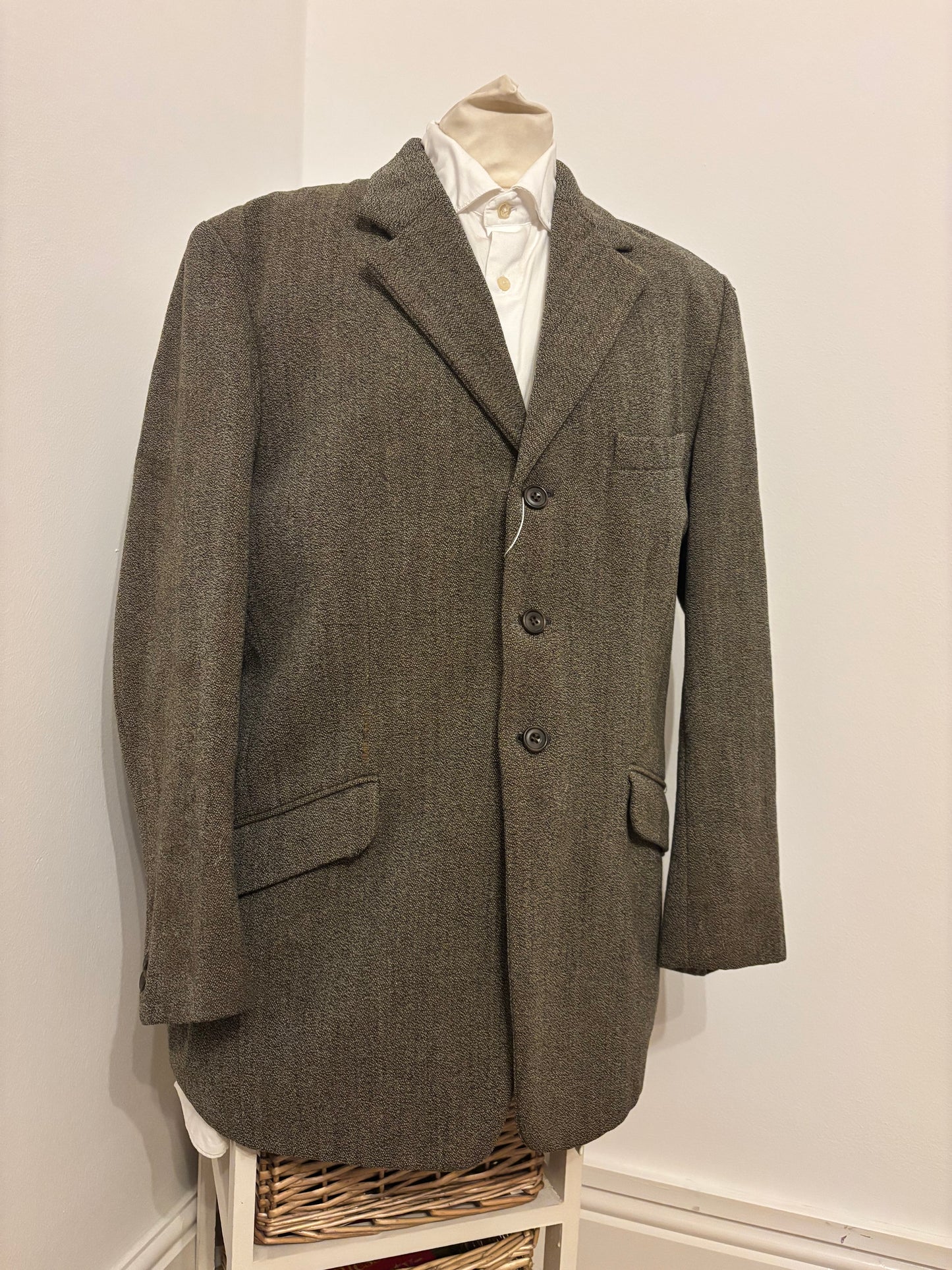 Mears green pure wool tweed jacket 42” size 18❣️