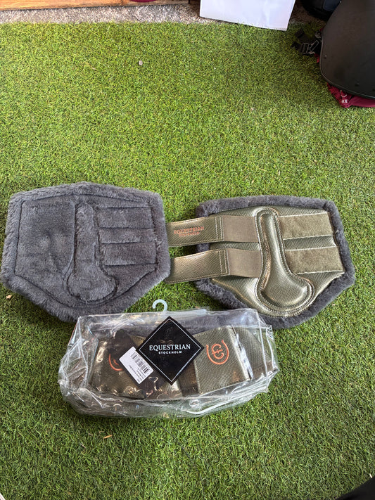 New fluffy Evening hazel brushing boots and bell boots❤️