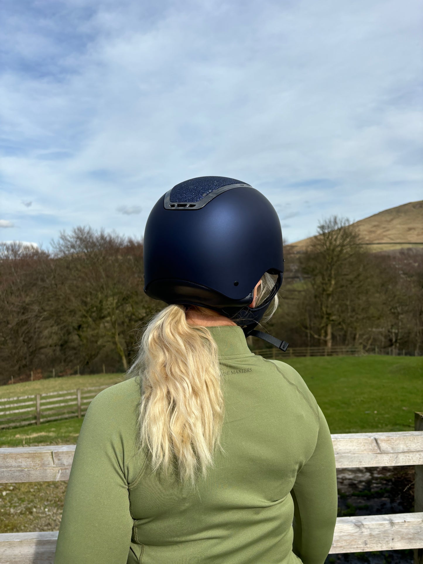 New rhinegold pro carbon glitter riding hat ❣️