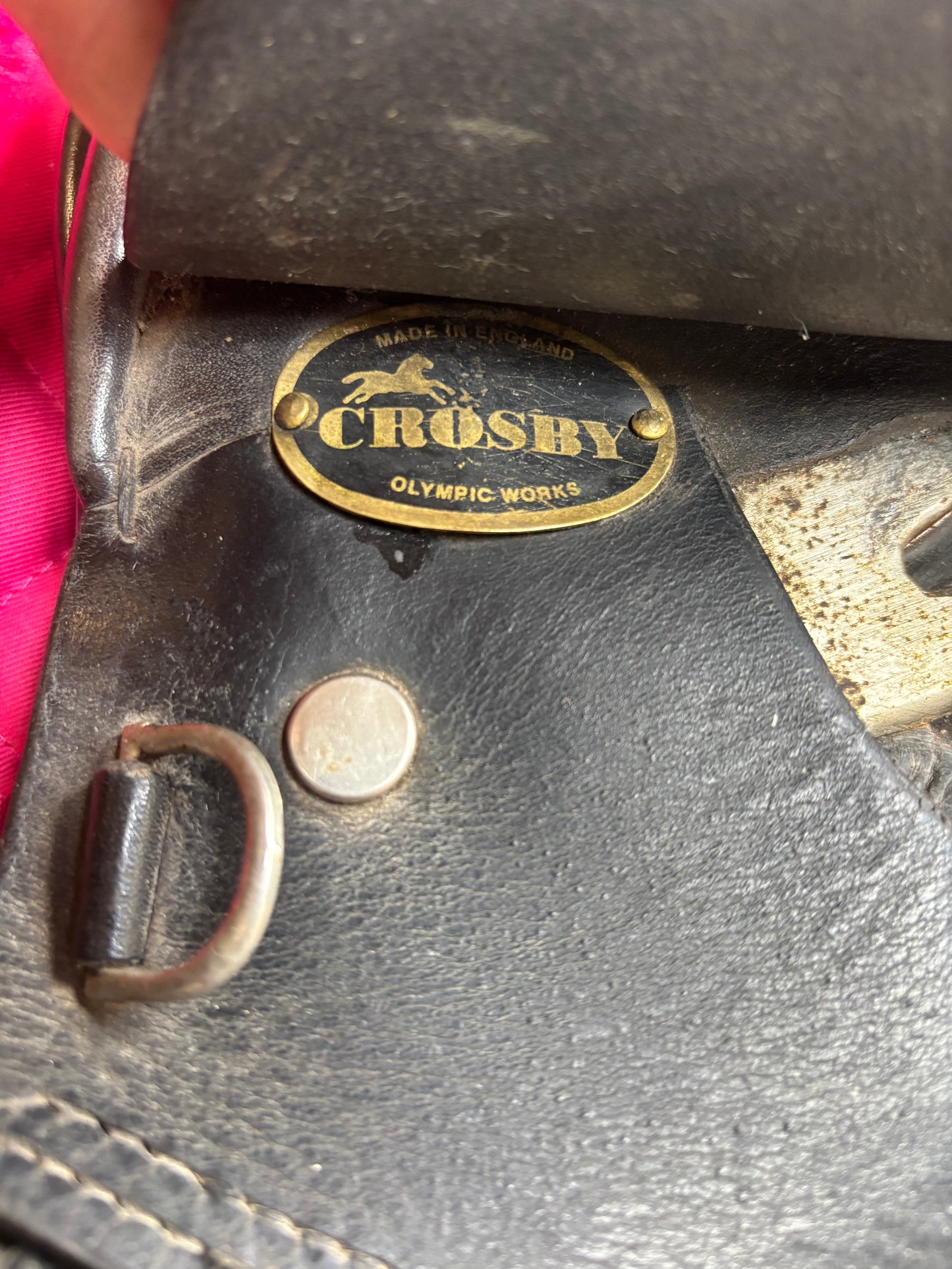 17.5” crosbie black GP saddle