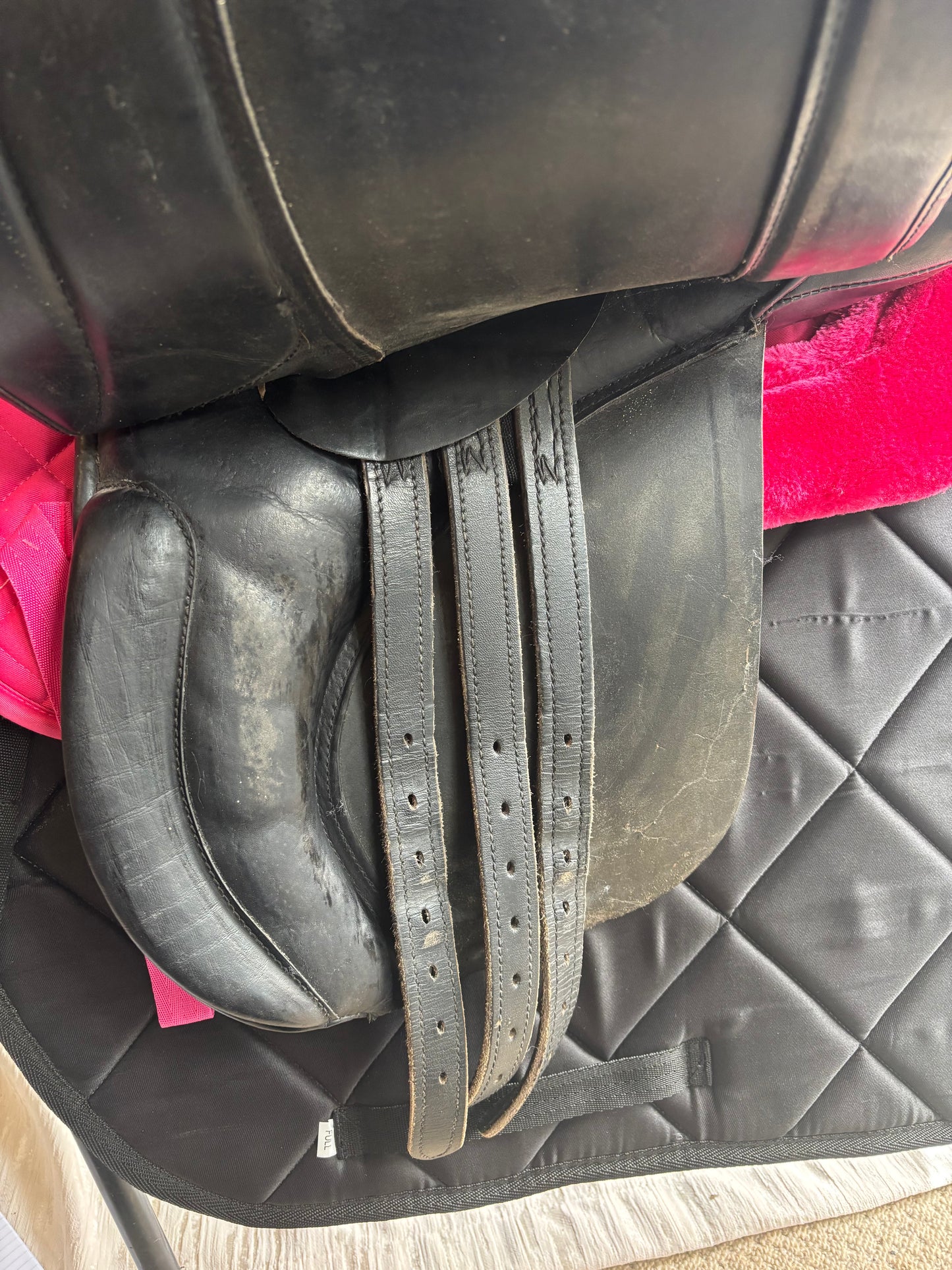 17” heritage black leather saddle WH wide