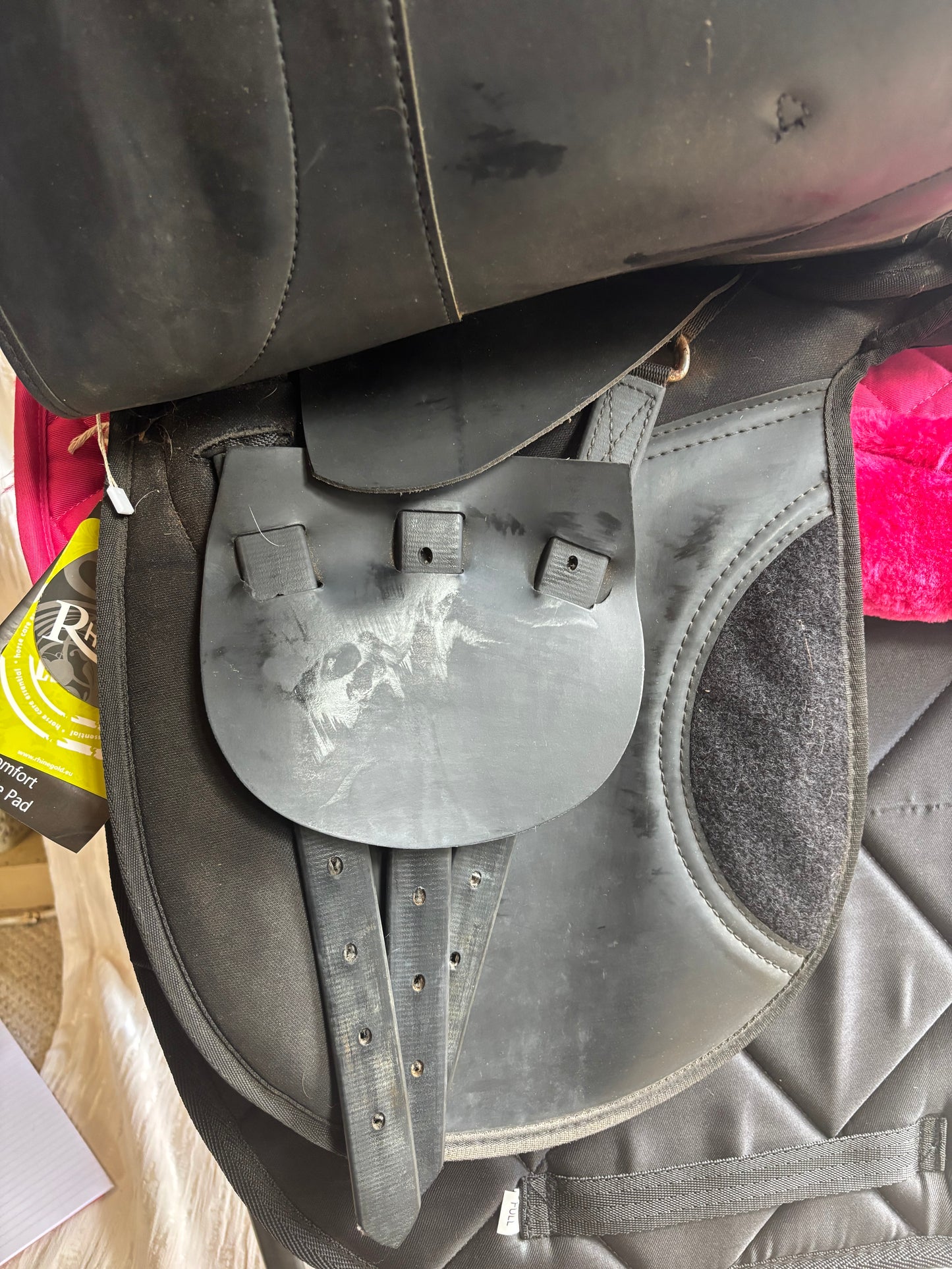 17.5” thorowgood griffin Xwide black saddle