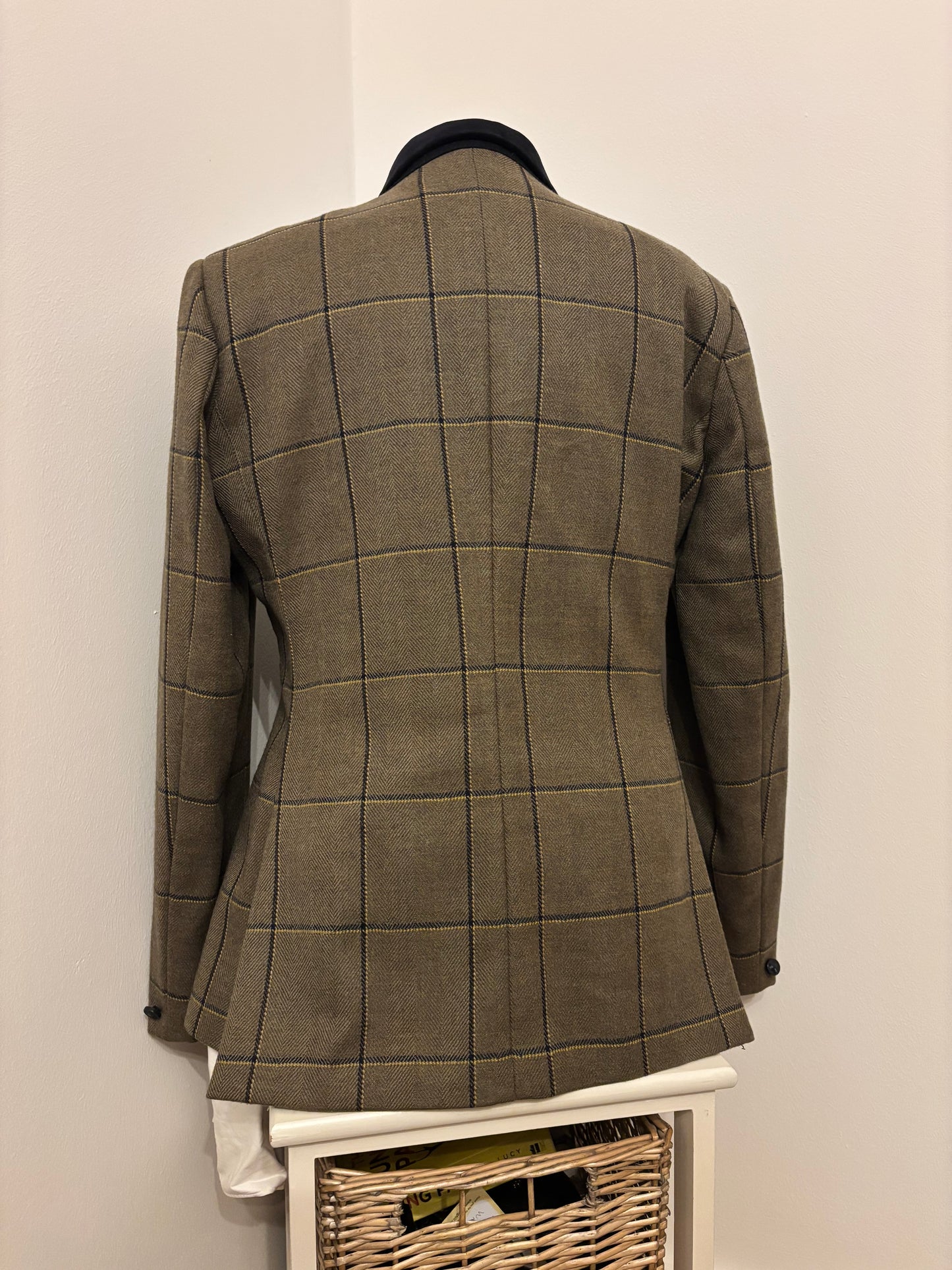 Equitech green 100% wool tweed jacket yellow and black over check❣️