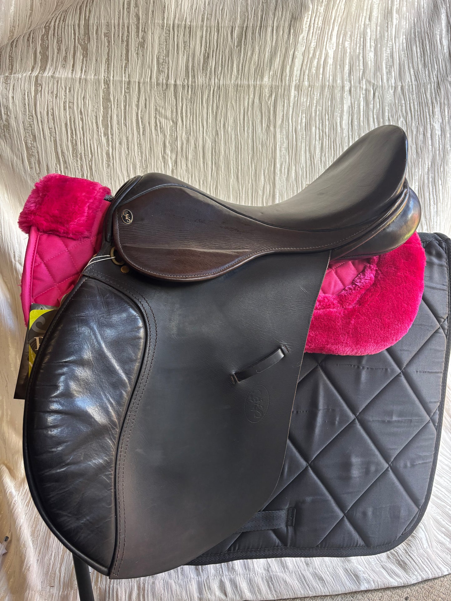 17” Gfs fieldhouse brown leather M/W saddle
