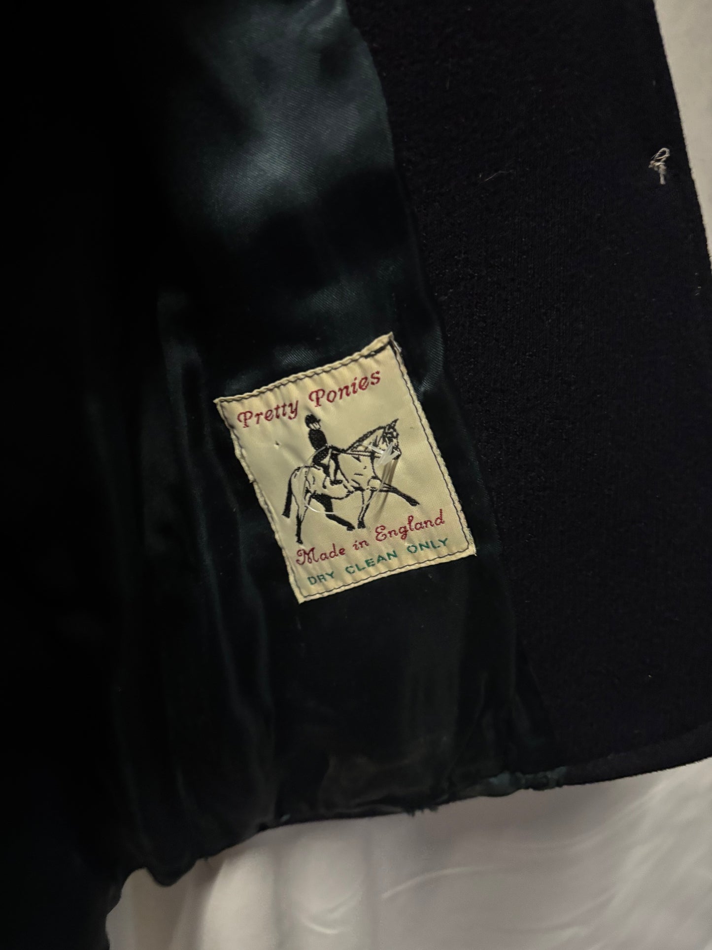 Pretty ponies navy children’s wool jacket size 28 ❣️