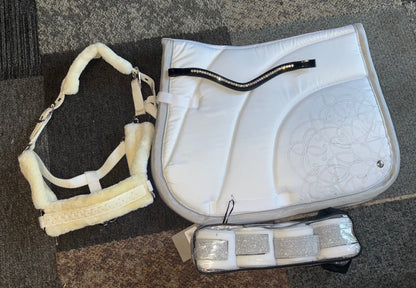 New deluxe pony white set ❣️