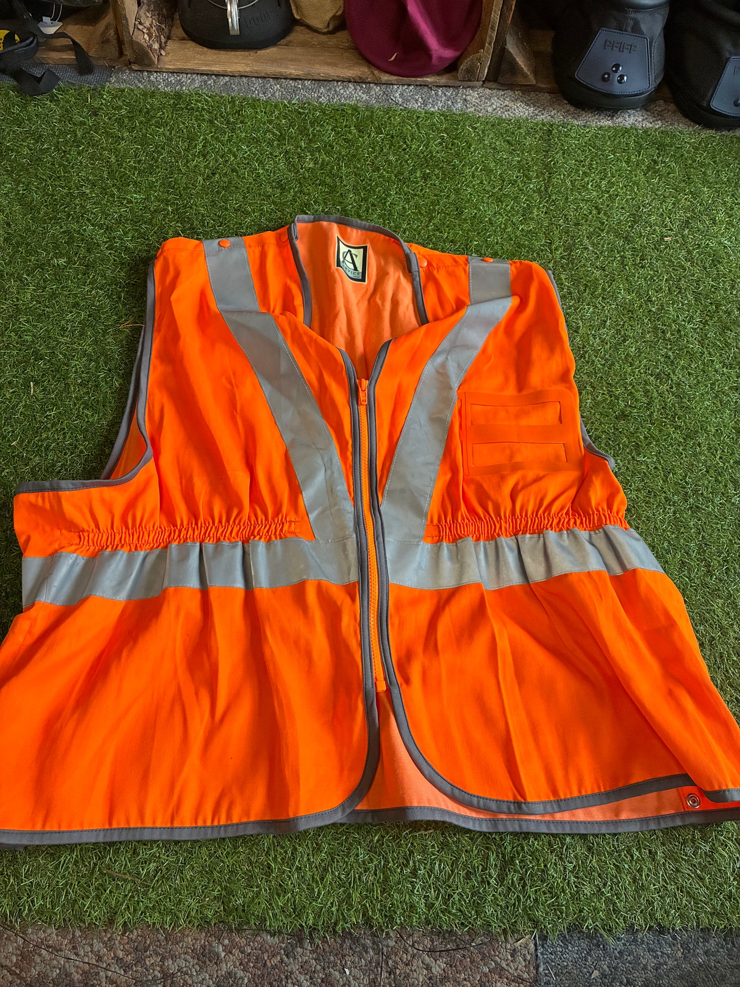Orange hi-vis small adult ❤️