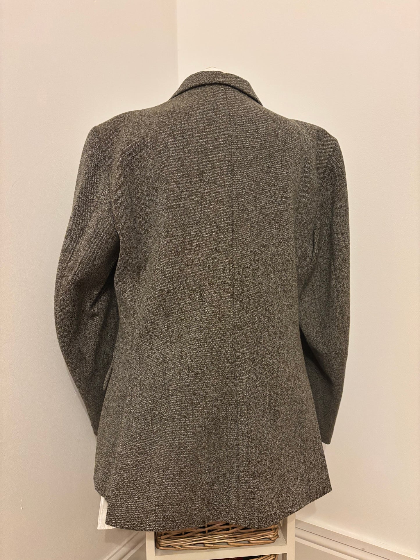 Mears pure wool green tweed jacket 42”  size 18 ❣️