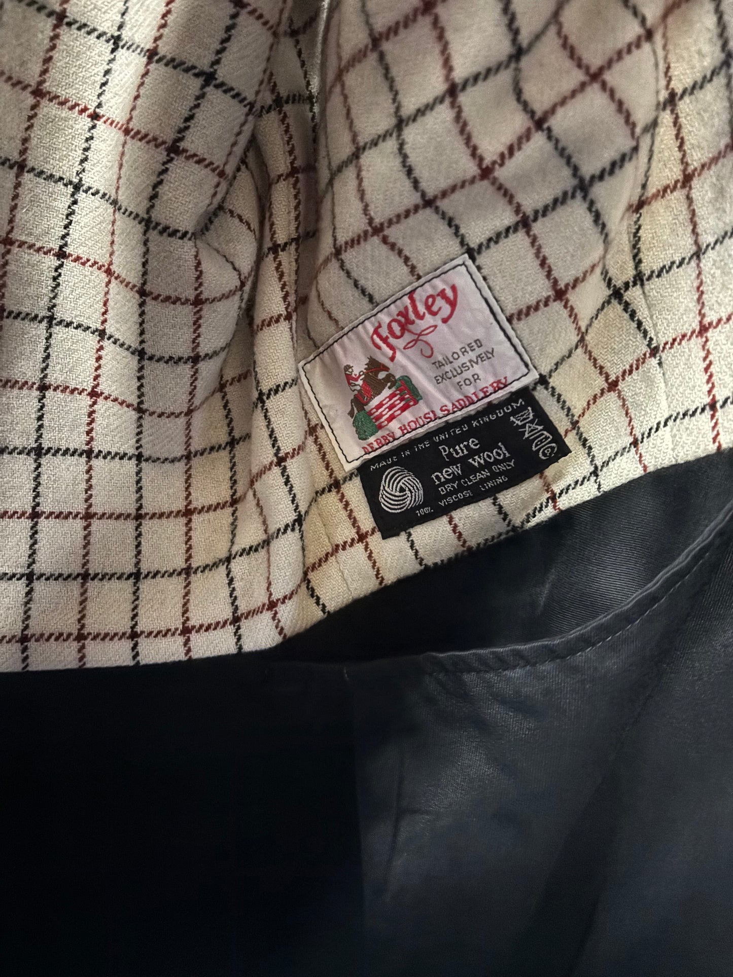 Foxley black pure new wool jacket 34 (size 10) ❣️