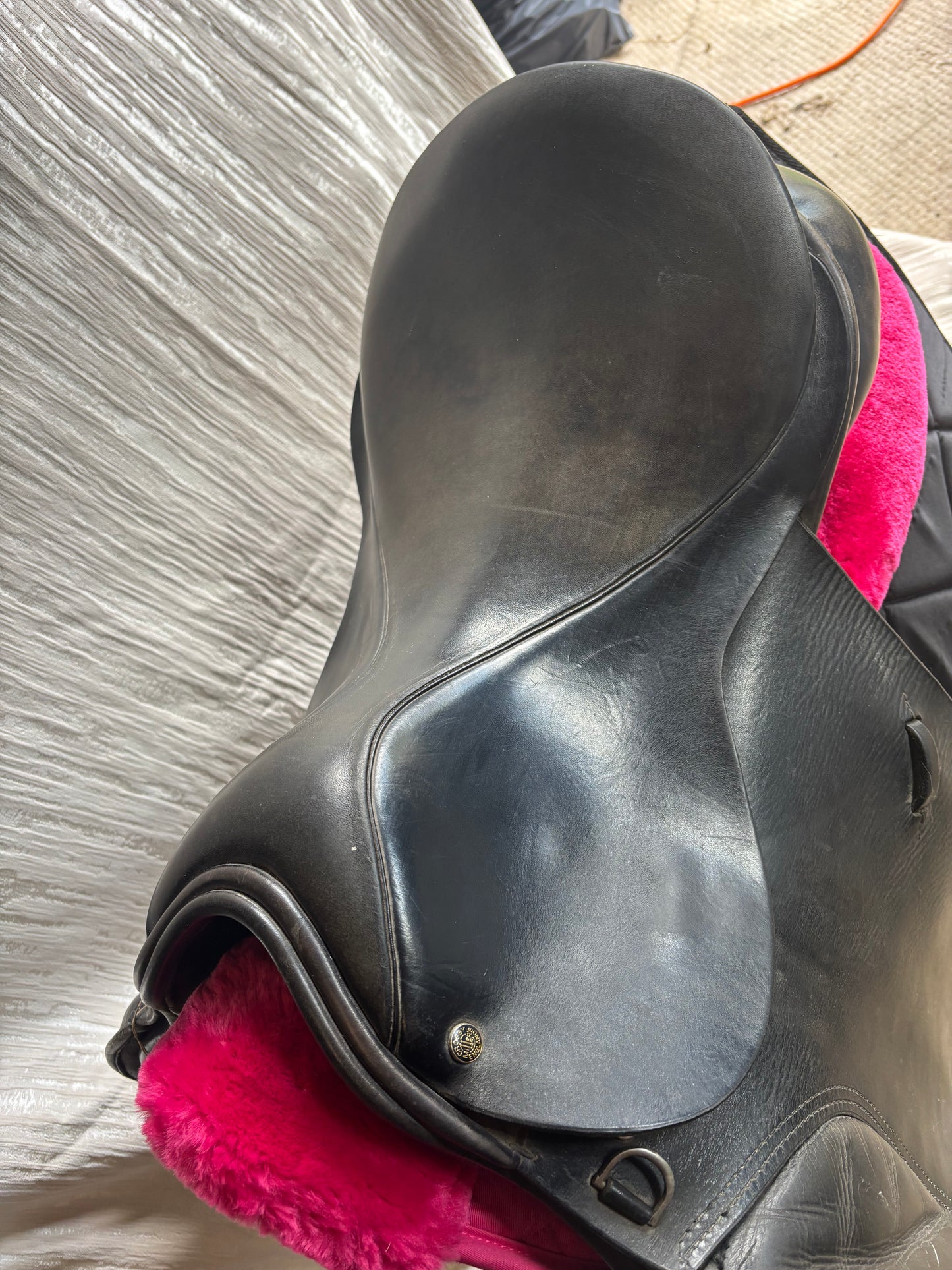 17.5” crosbie black GP saddle