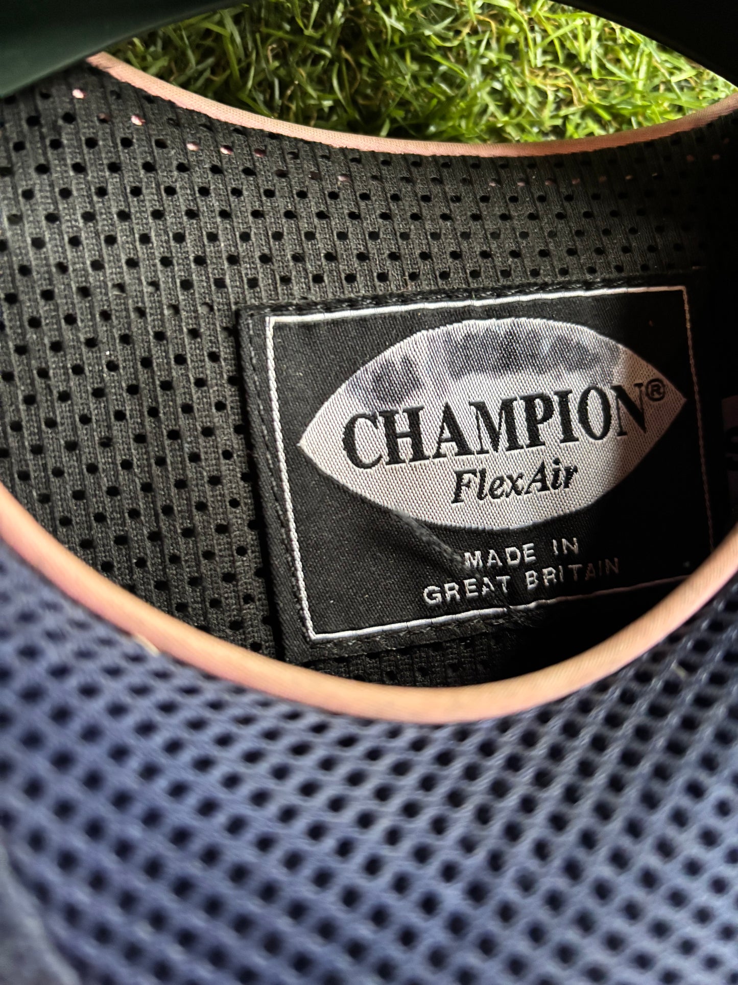 Champion flex air child’s small short back navy body protector ❣️