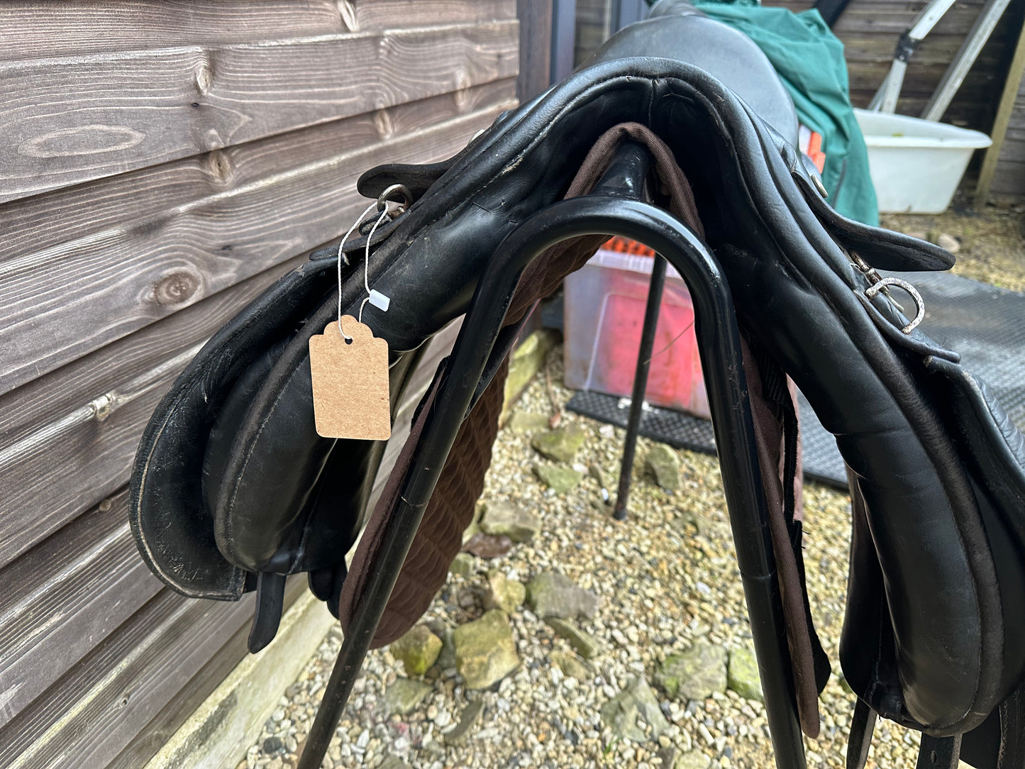 15.5” M&J saddlery black working hunter saddle