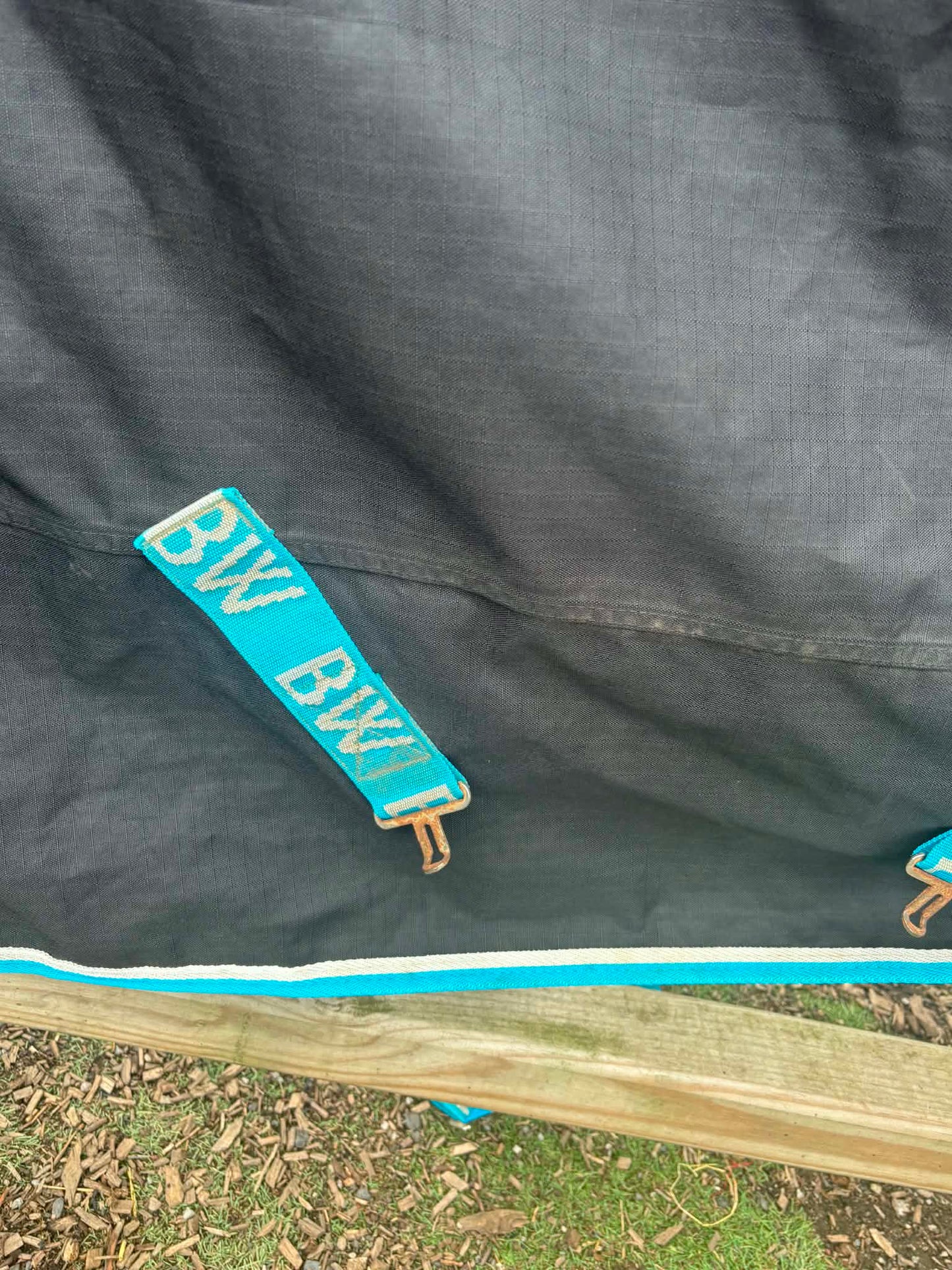 Bridleways 5’3 turnout 220g black and blue