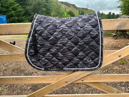 Cameo equestrian camouflage full size pad