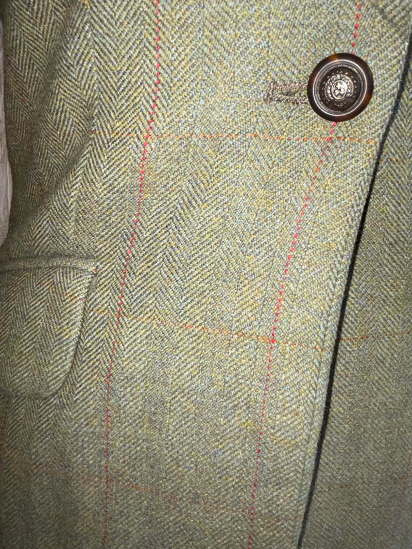 Pytchley pure new wool green tweed with red over check size 36 (12)