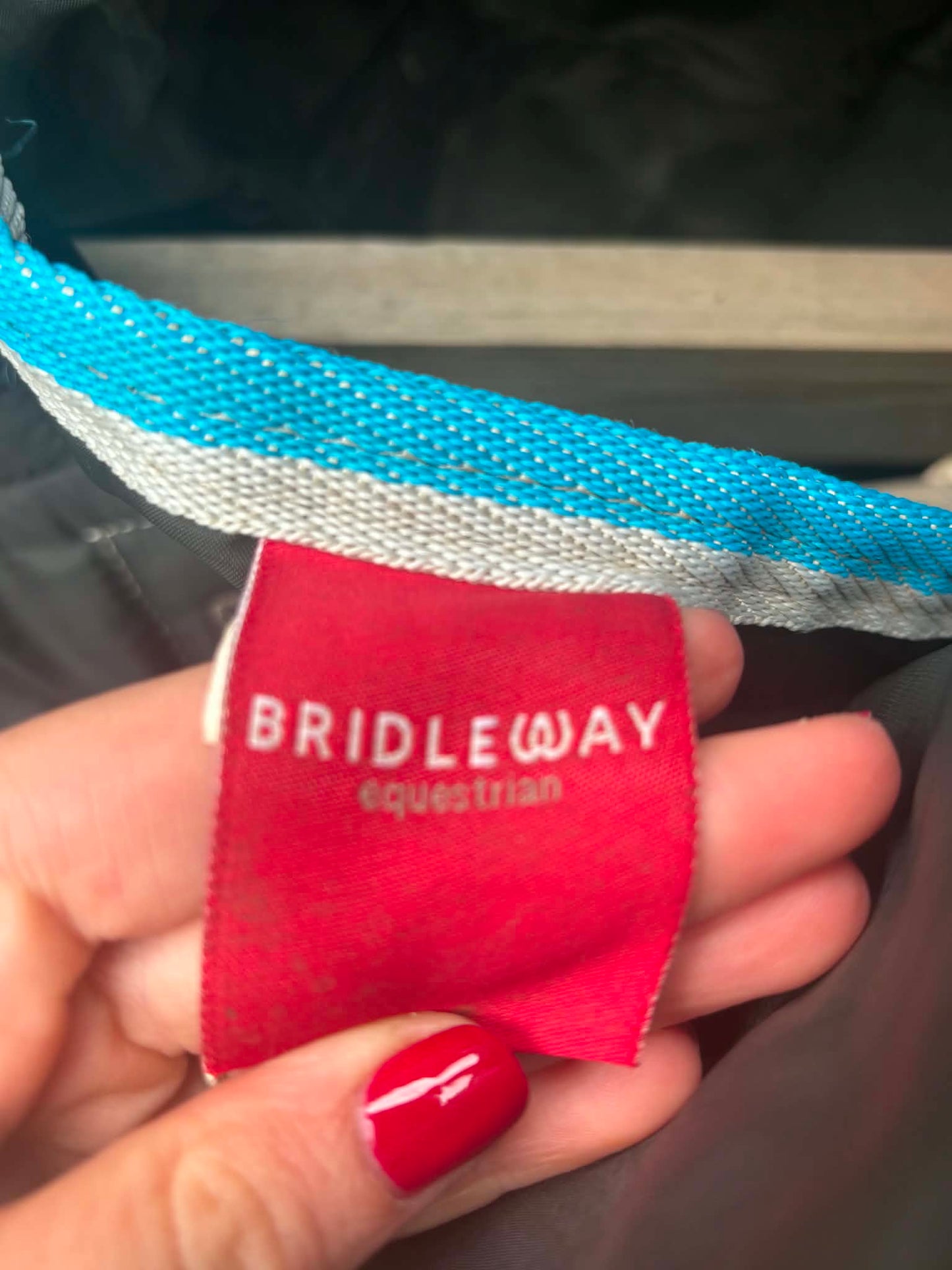 Bridleways 5’3 turnout 220g black and blue