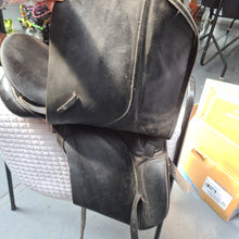 17.5" Palaton Saddlery dressage saddle med/wide black FREE POSTAGE 🔵