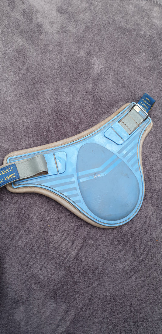 Norton Fetlock blue boots 
Cob size 
Used good condition 
£10 posted