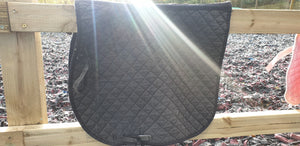 Nuumed Griffin hi-withered saddle cloth 
Full size 
Black used 
Washed and ready 

£10 POSTED